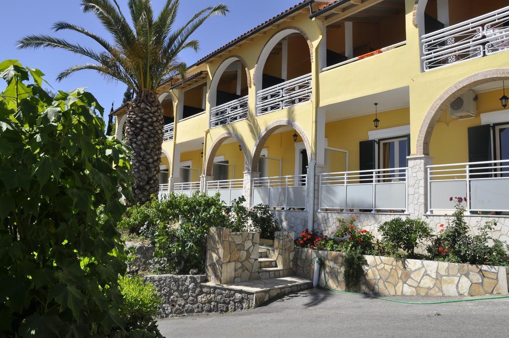 Mazis Apartments Agios Gordios  Eksteriør billede